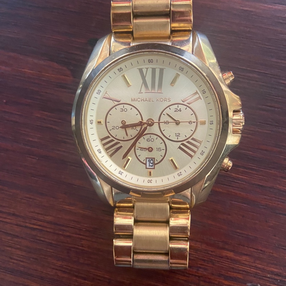 Michael Kors classic gold watch